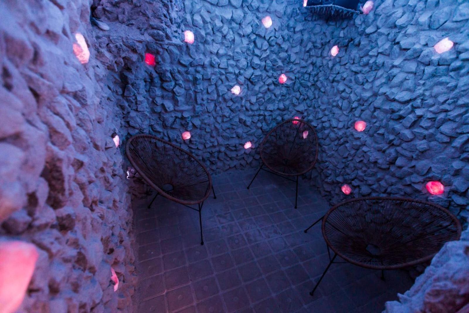 Royal Inn Busteni-Adults Only Экстерьер фото