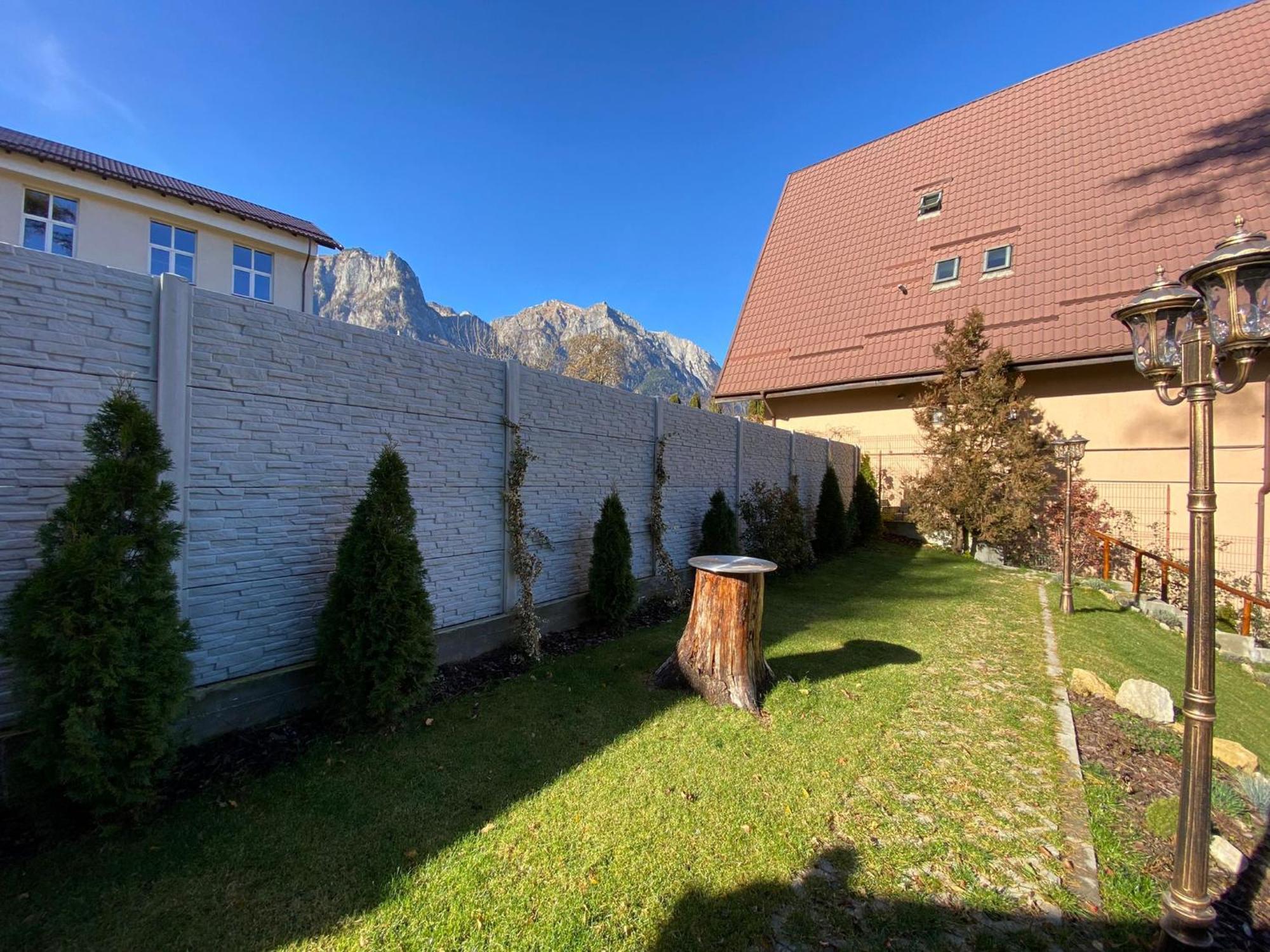 Royal Inn Busteni-Adults Only Экстерьер фото